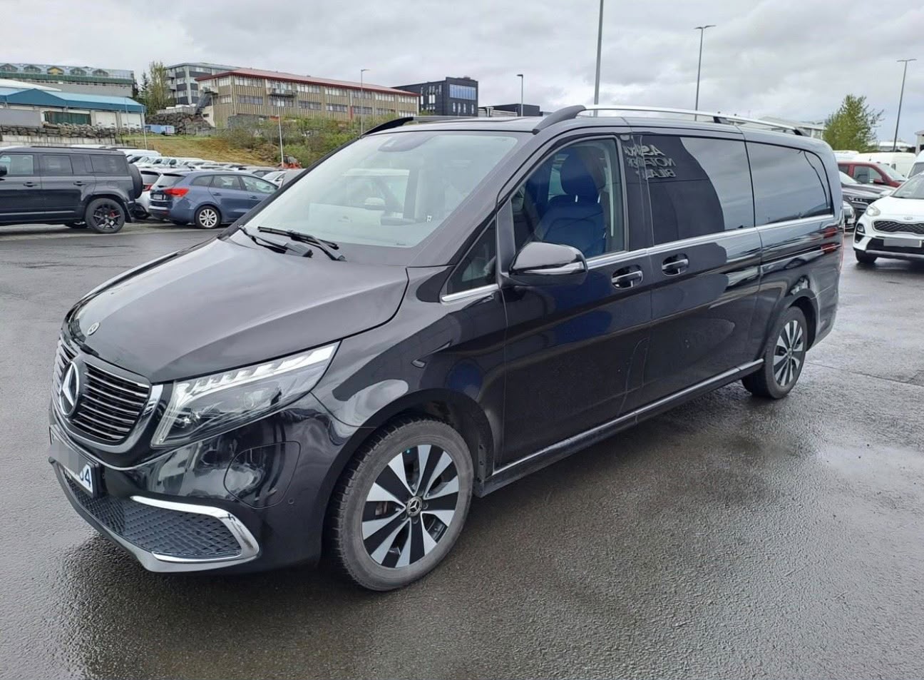 Mercedes Benz  EQV 300