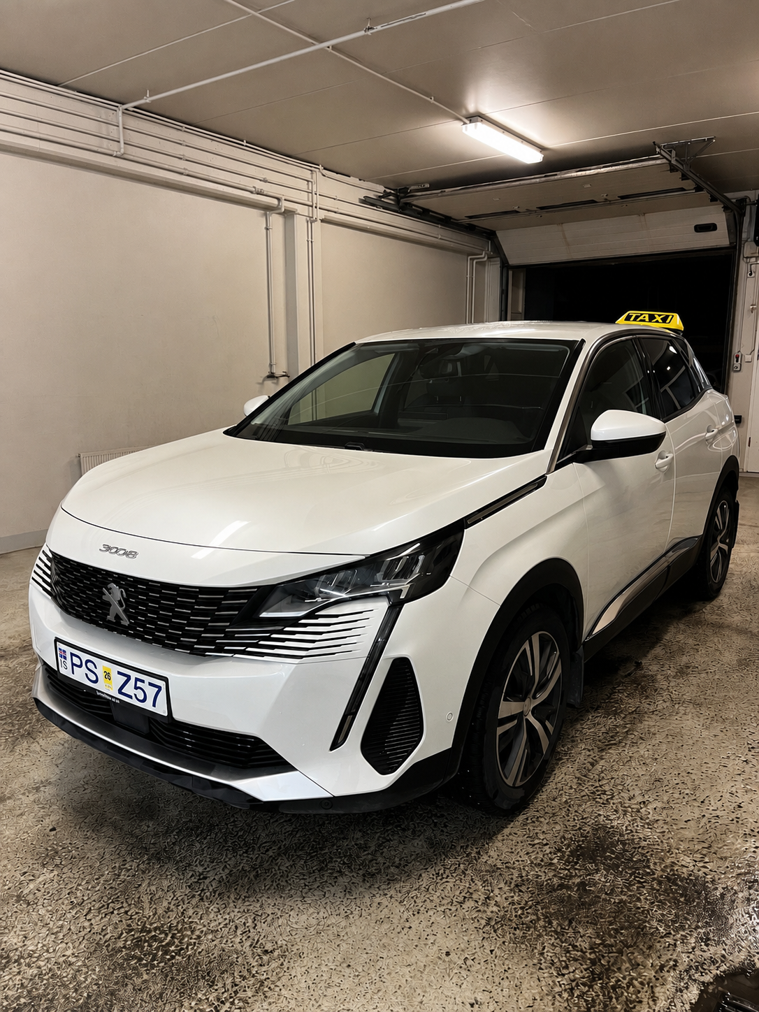 Peugeot  3008